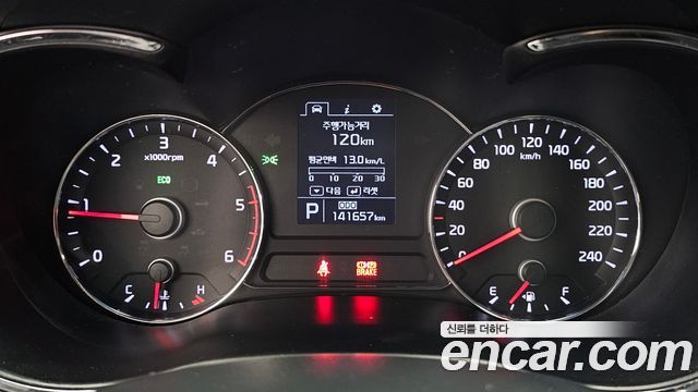 Kia K3 2014 — photo 11