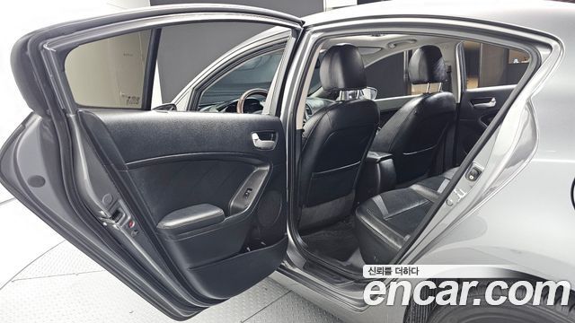 Kia K3 2014 — photo 18