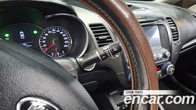 Kia K3 2014 — photo 24
