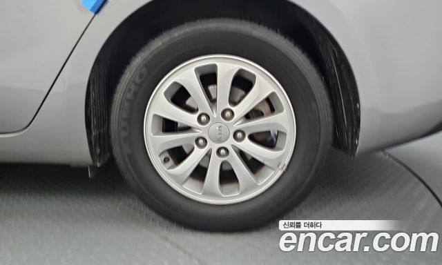 Kia K3 2014 — photo 7