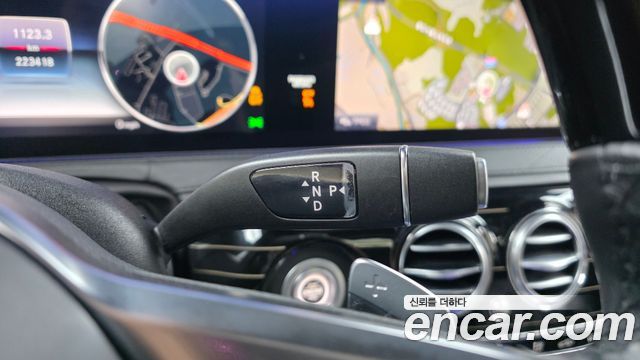 Mercedes-Benz S-Class 2019 — photo 12