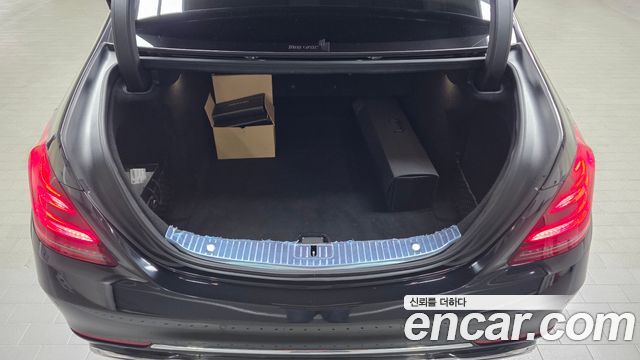 Mercedes-Benz S-Class 2019 — photo 23