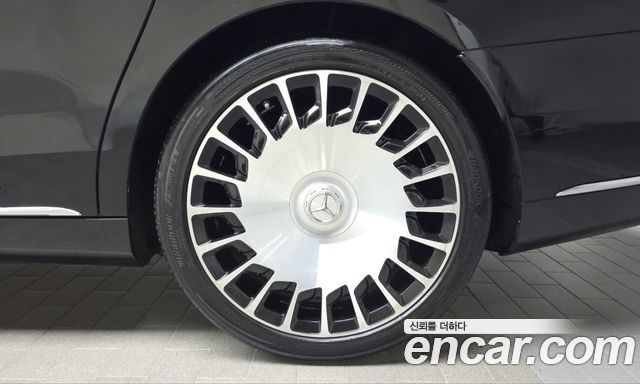 Mercedes-Benz S-Class 2019 — photo 7
