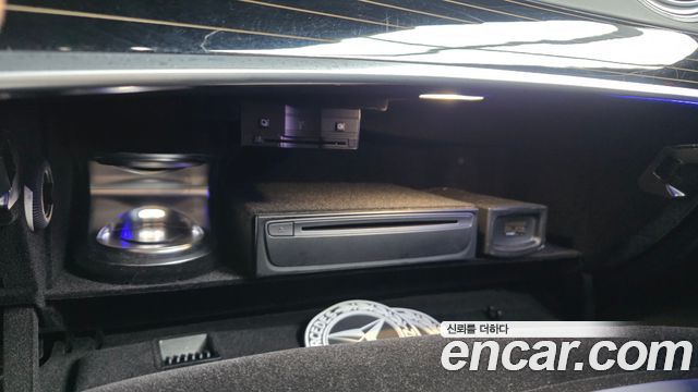 Mercedes-Benz S-Class 2019 — photo 36