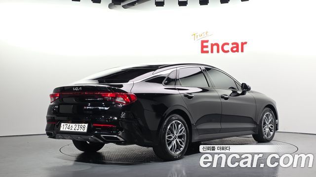 Kia K5 2023 — photo 2