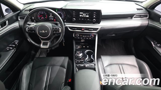 Kia K5 2023 — photo 10