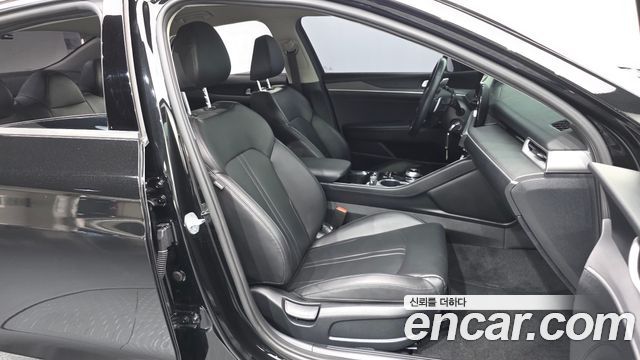 Kia K5 2023 — photo 17