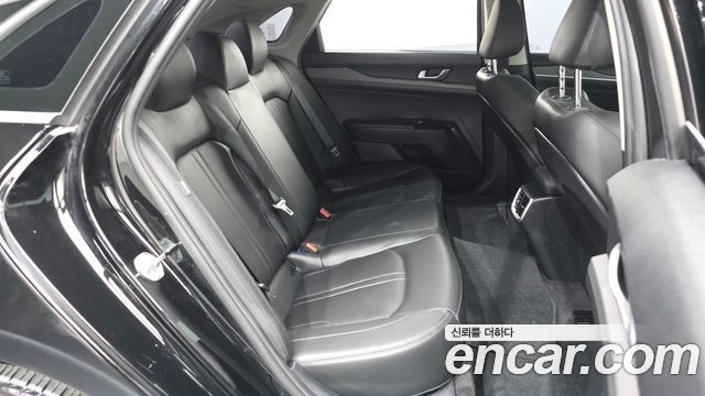 Kia K5 2023 — photo 18