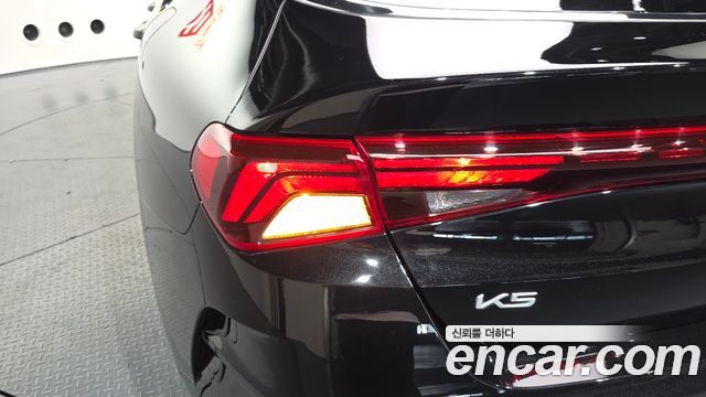 Kia K5 2023 — photo 9