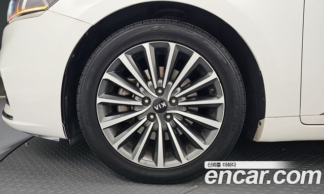 Kia K7 2017 — photo 5