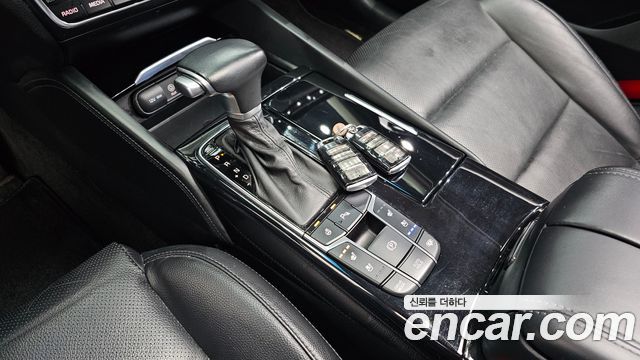 Kia K7 2017 — photo 12