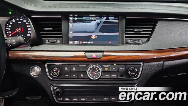 Kia K7 2017 — photo 20