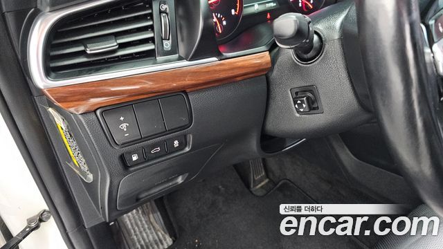 Kia K7 2017 — photo 26