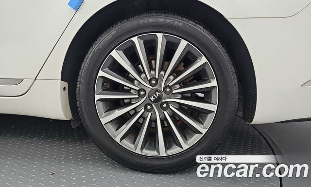 Kia K7 2017 — photo 7