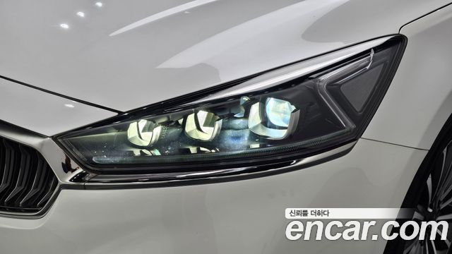 Kia K7 2017 — photo 8