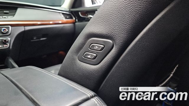 Kia K7 2017 — photo 28