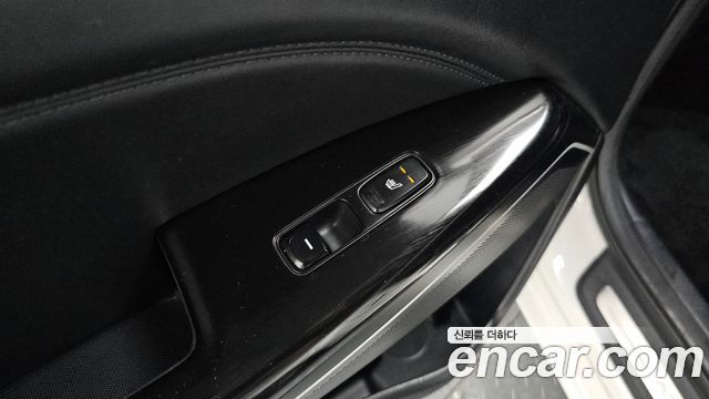 Kia K7 2017 — photo 29