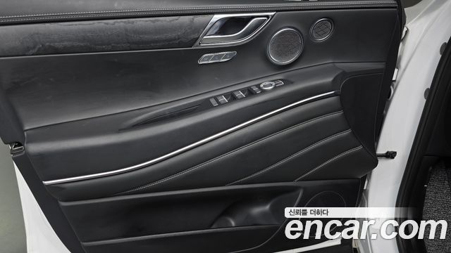 Genesis GV80 2020 — photo 14