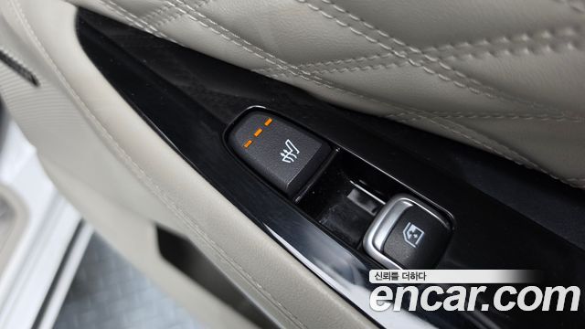 Kia K8 2022 — photo 29