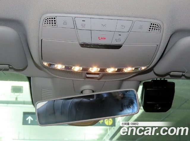 Mercedes-Benz E-Class 2019 — photo 15