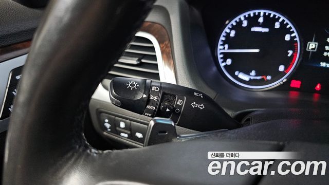 Hyundai Genesis 2016 — photo 24