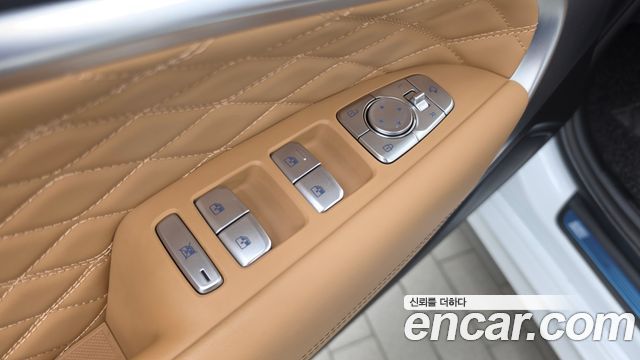 Genesis G70 2023 — photo 30