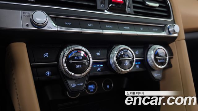 Genesis G70 2023 — photo 33