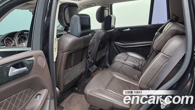 Mercedes-Benz GLS-Class 2017 — photo 18