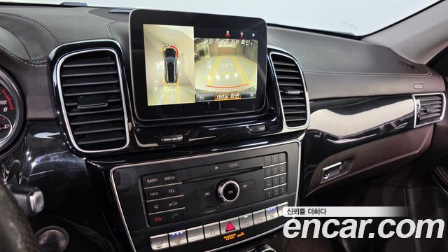 Mercedes-Benz GLS-Class 2017 — photo 23