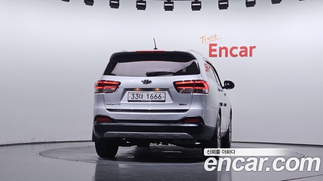 Kia Sorento 2015 — photo 4