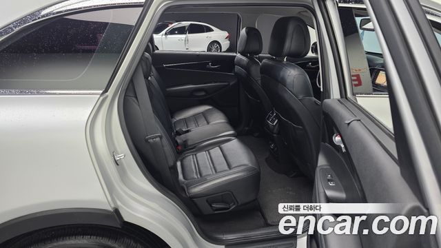 Kia Sorento 2015 — photo 18