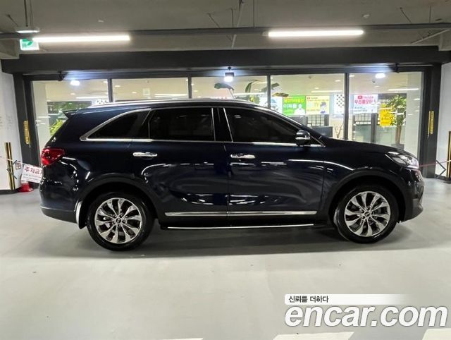Kia Sorento 2018 — photo 8