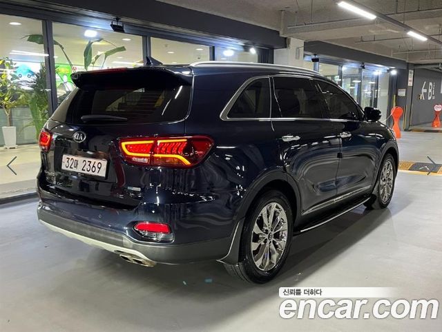 Kia Sorento 2018 — photo 9