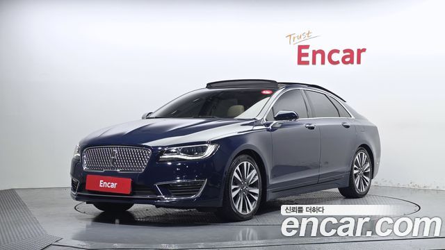 Lincoln MKZ 2019 — photo 1