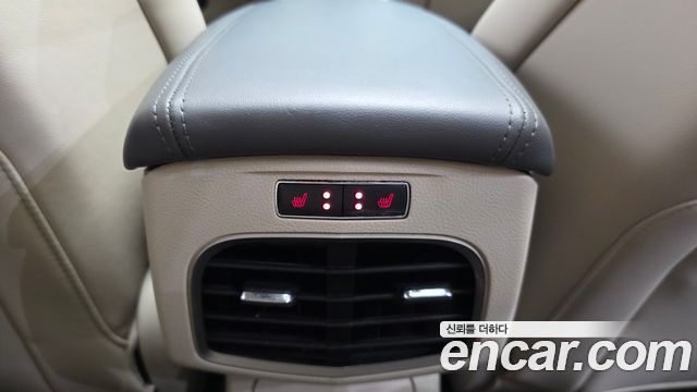 Lincoln MKZ 2019 — photo 32