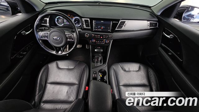 Kia Niro 2017 — photo 10