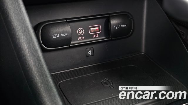 Kia Niro 2017 — photo 31