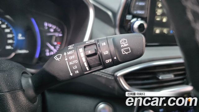 Hyundai Santafe 2020 — photo 28