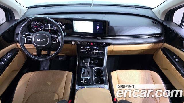 Kia Canival 2022 — photo 10