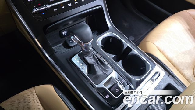 Kia Canival 2022 — photo 12