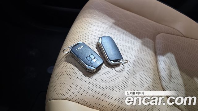 Kia Canival 2022 — photo 22