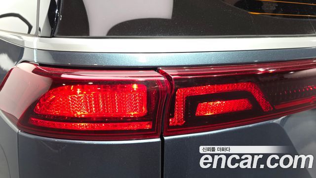 Kia Canival 2022 — photo 9