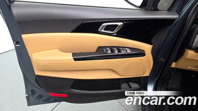Kia Canival 2022 — photo 15