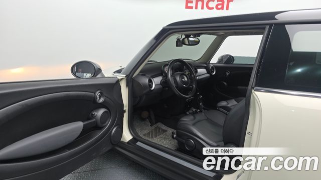 Mini Cooper 2012 — photo 13