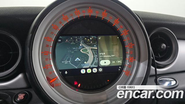 Mini Cooper 2012 — photo 21