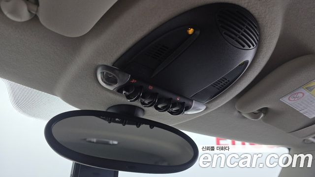 Mini Cooper 2012 — photo 25