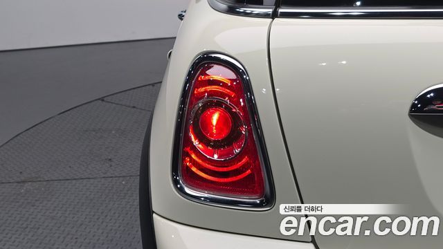 Mini Cooper 2012 — photo 9