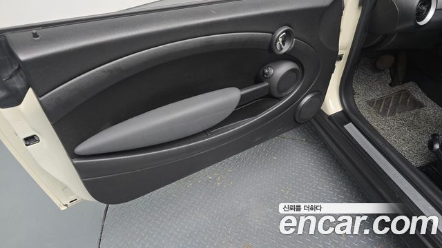 Mini Cooper 2012 — photo 14