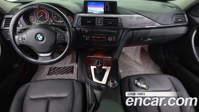 BMW 3-Series 2012 — photo 7