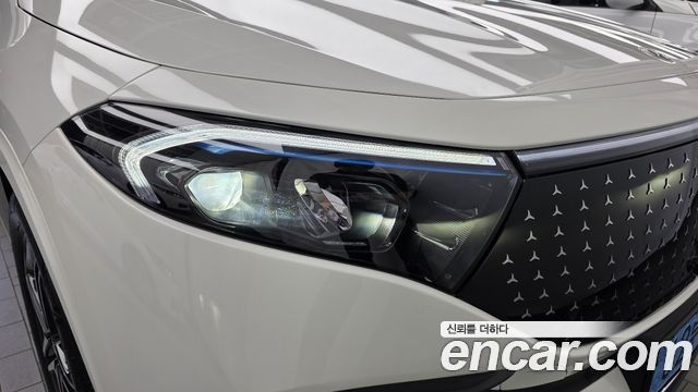 Mercedes-Benz EQA 2026 — photo 8